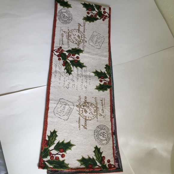 Tapestry Christmas table runner. - Picture 3 of 16